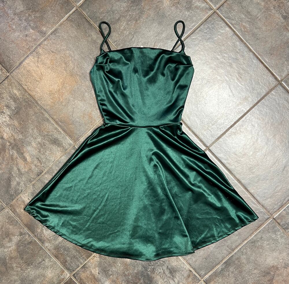 WINDSOR GREEN GIRLS DRESS SIZE XS NWT